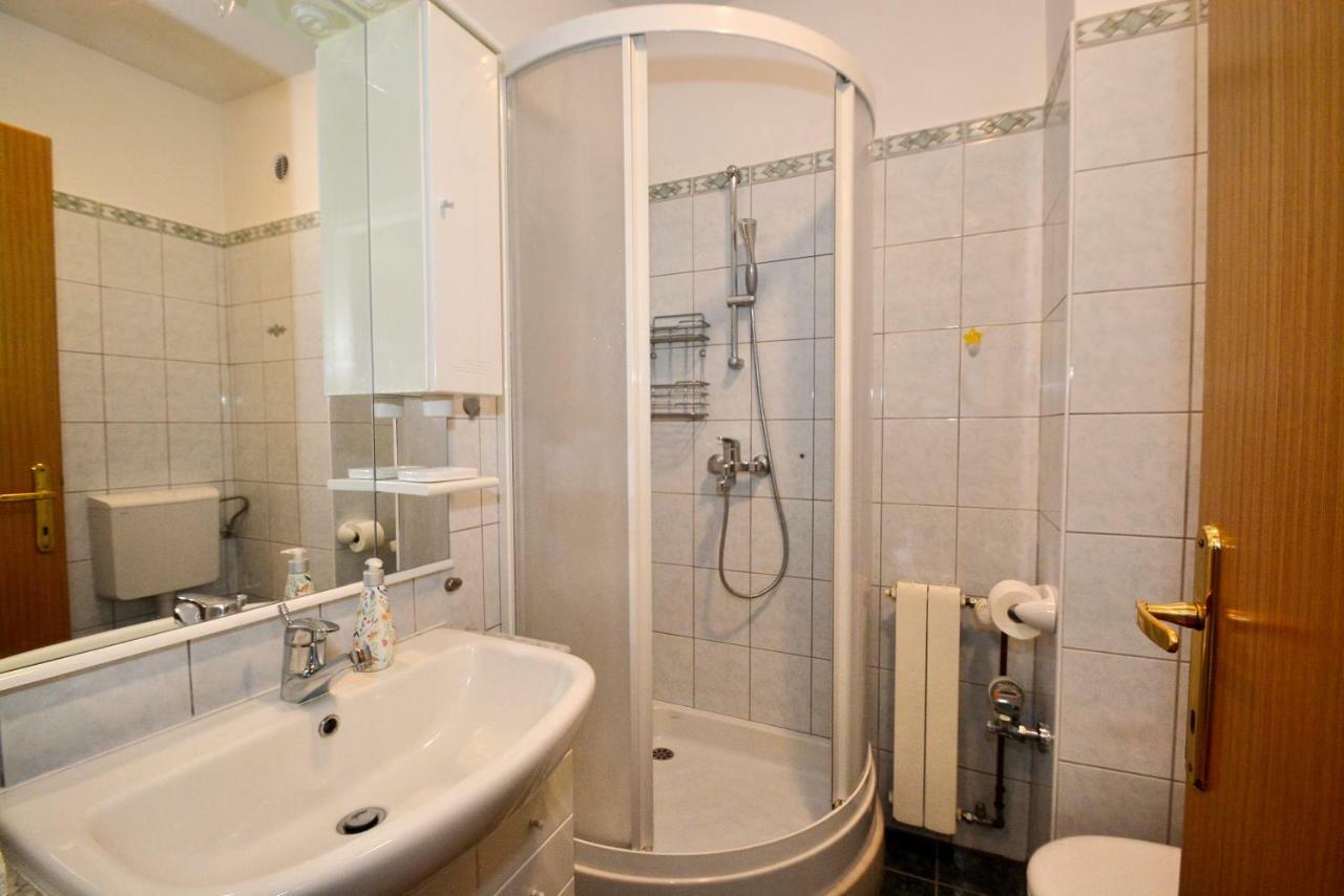 Apartman Vanja Omiš Zewnętrze zdjęcie