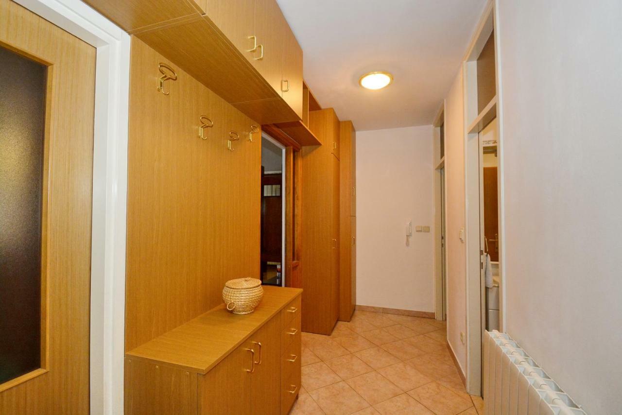 Apartman Vanja Omiš Zewnętrze zdjęcie