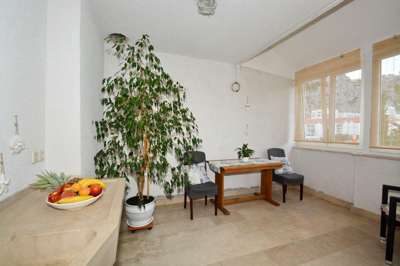 Apartman Vanja Omiš Zewnętrze zdjęcie